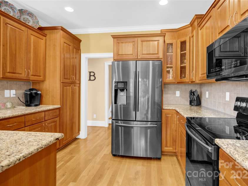 267 Spring Run Drive, Mooresville, NC 28117.  MLS# CAR4287561, YatesRealty ID 3330. 