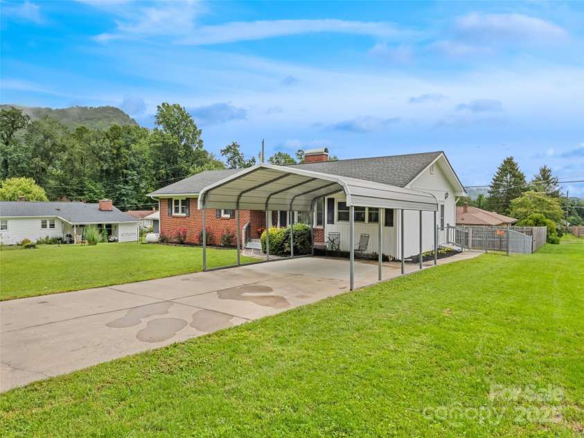 241 Grandview Circle, Waynesville, NC 28786.  MLS# CAR4291843, YatesRealty ID 33300. Carport