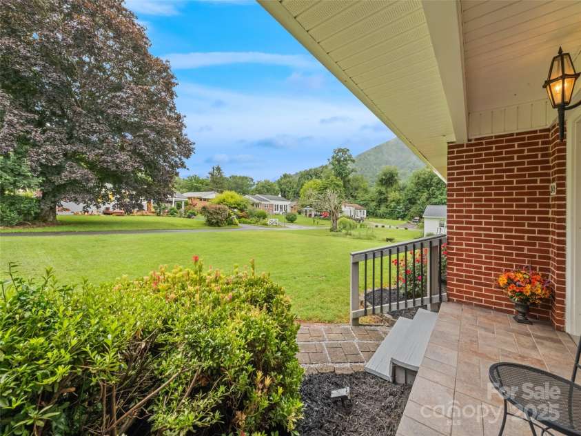 241 Grandview Circle, Waynesville, NC 28786.  MLS# CAR4291843, YatesRealty ID 33300. Great flat yard