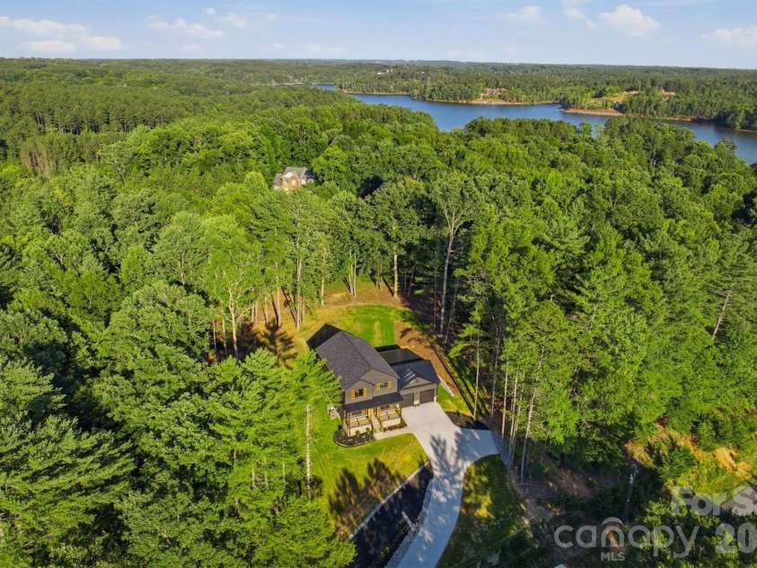 5676 MARBLESTONE Drive, Granite Falls, NC 28630.  MLS# CAR4394597, YatesRealty ID 33300. 
