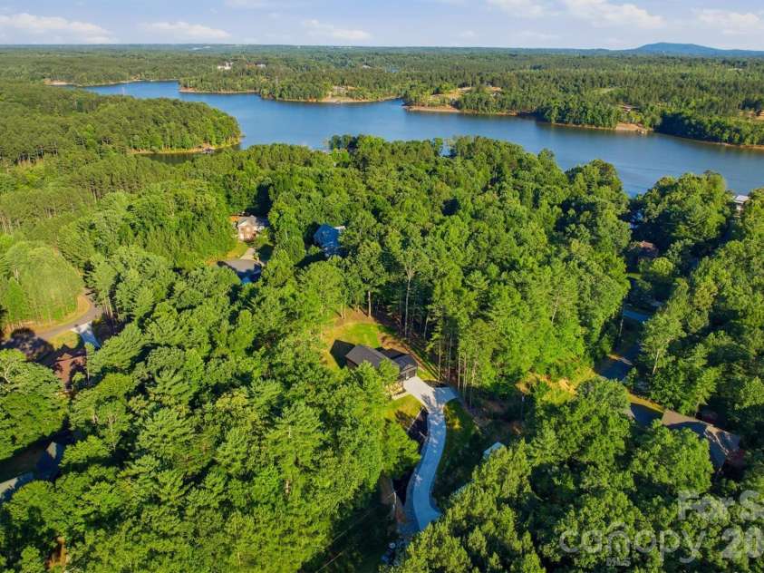 5676 MARBLESTONE Drive, Granite Falls, NC 28630.  MLS# CAR4394597, YatesRealty ID 33300. 