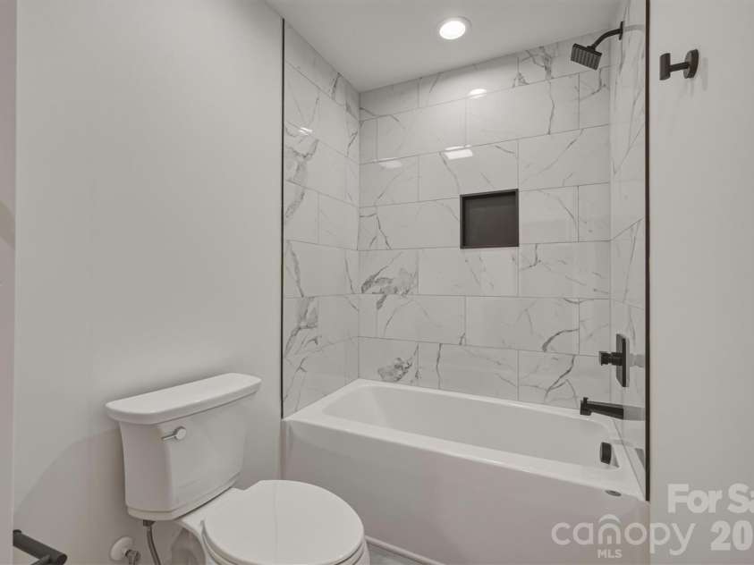 5676 MARBLESTONE Drive, Granite Falls, NC 28630.  MLS# CAR4394597, YatesRealty ID 33300. Bath #2
