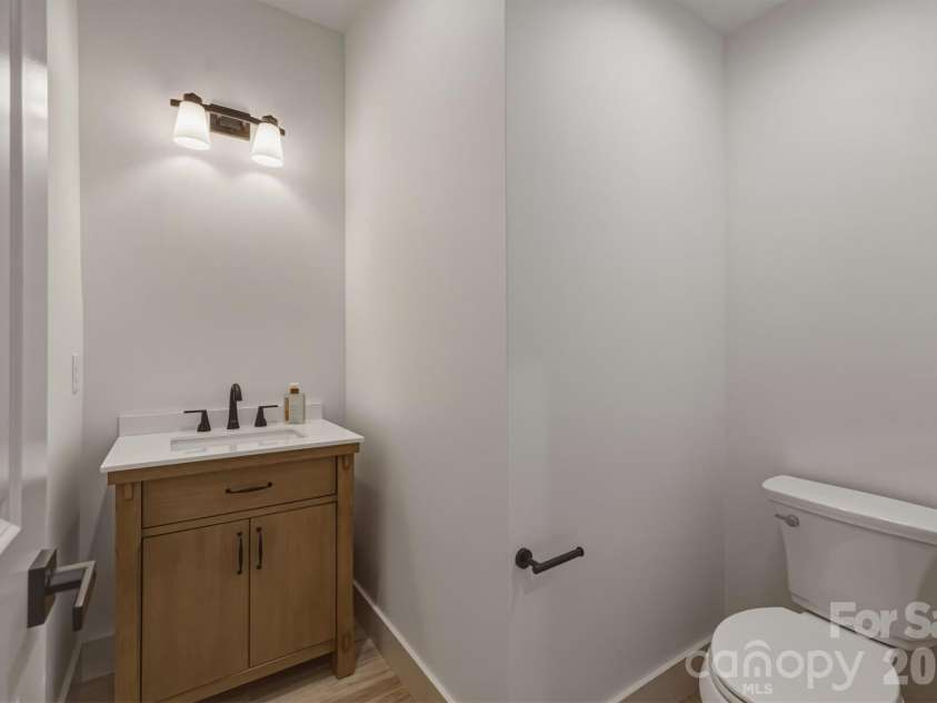 5676 MARBLESTONE Drive, Granite Falls, NC 28630.  MLS# CAR4394597, YatesRealty ID 33300. Half Bath on main floor