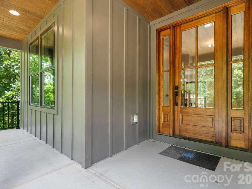 3528 Waterview Trail, Lincolnton, NC 28092.  MLS# CAR4394700, YatesRealty ID 33301. 