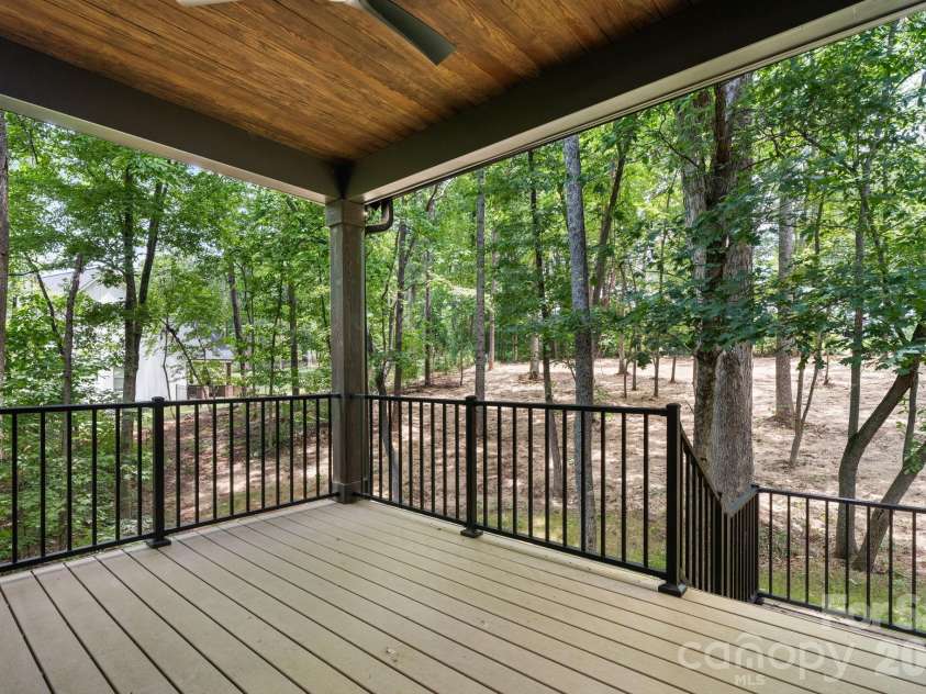 3528 Waterview Trail, Lincolnton, NC 28092.  MLS# CAR4394700, YatesRealty ID 33301. 