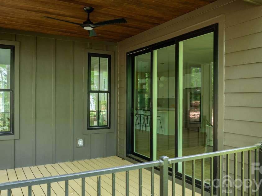 3528 Waterview Trail, Lincolnton, NC 28092.  MLS# CAR4394700, YatesRealty ID 33301. 