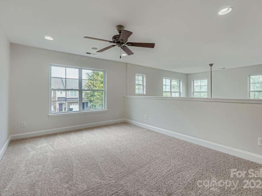 6316 Cory Bret Lane, Charlotte, NC 28278.  MLS# CAR4286668, YatesRealty ID 33301. 