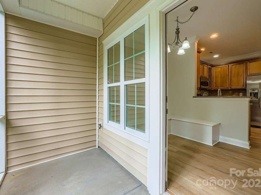 6316 Cory Bret Lane, Charlotte, NC 28278.  MLS# CAR4286668, YatesRealty ID 33301. 