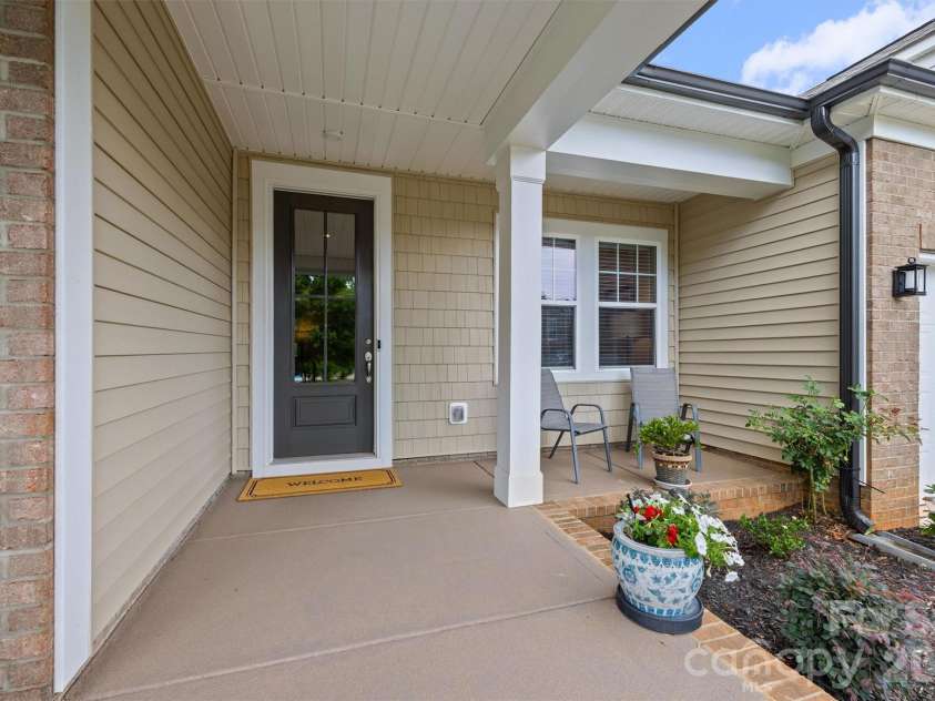 172 Amerson Drive, Rock Hill, SC 29730.  MLS# CAR4395671, YatesRealty ID 33302. 