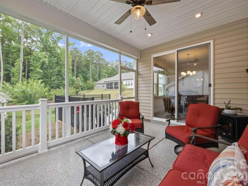 172 Amerson Drive, Rock Hill, SC 29730.  MLS# CAR4395671, YatesRealty ID 33302. 