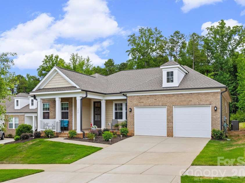 172 Amerson Drive, Rock Hill, SC 29730.  MLS# CAR4395671, YatesRealty ID 33302. 