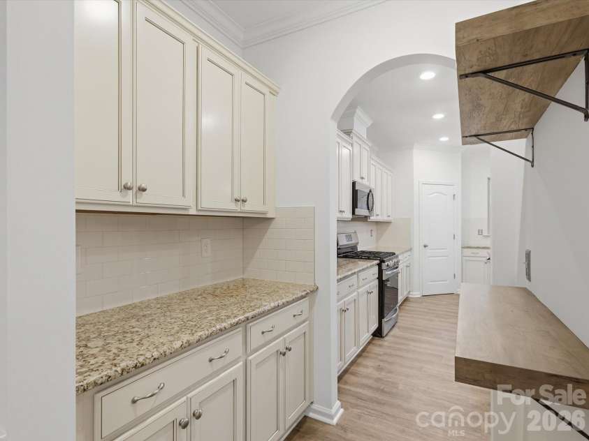 1049 Bannister Road, Waxhaw, NC 28173.  MLS# CAR4395667, YatesRealty ID 33303. 