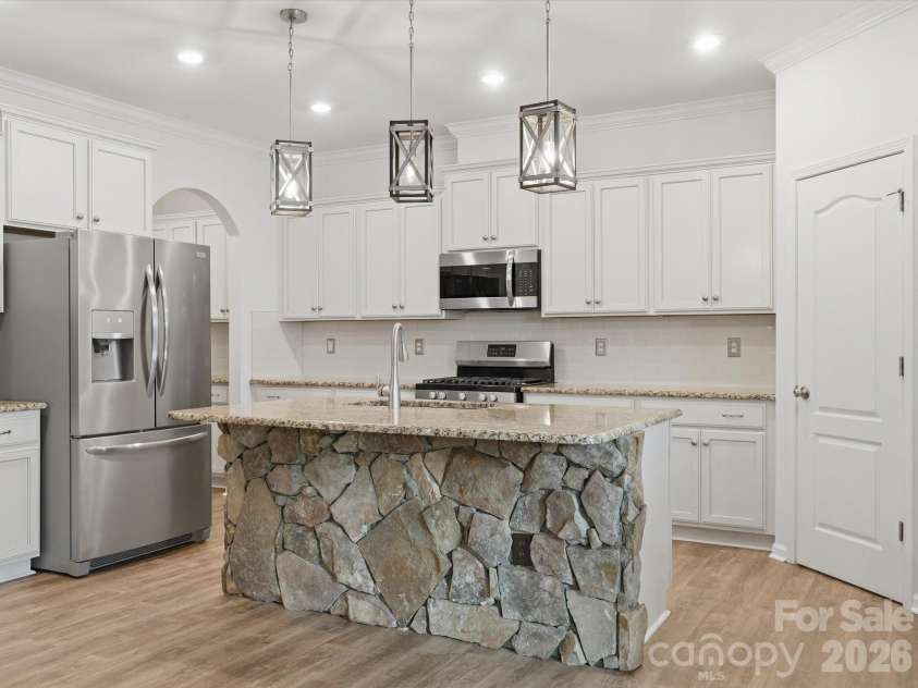 1049 Bannister Road, Waxhaw, NC 28173.  MLS# CAR4395667, YatesRealty ID 33303. 