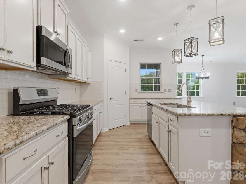 1049 Bannister Road, Waxhaw, NC 28173.  MLS# CAR4395667, YatesRealty ID 33303. 