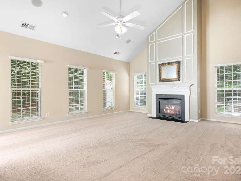 14661 Greenpoint Lane, Huntersville, NC 28078.  MLS# CAR4288934, YatesRealty ID 33304. 