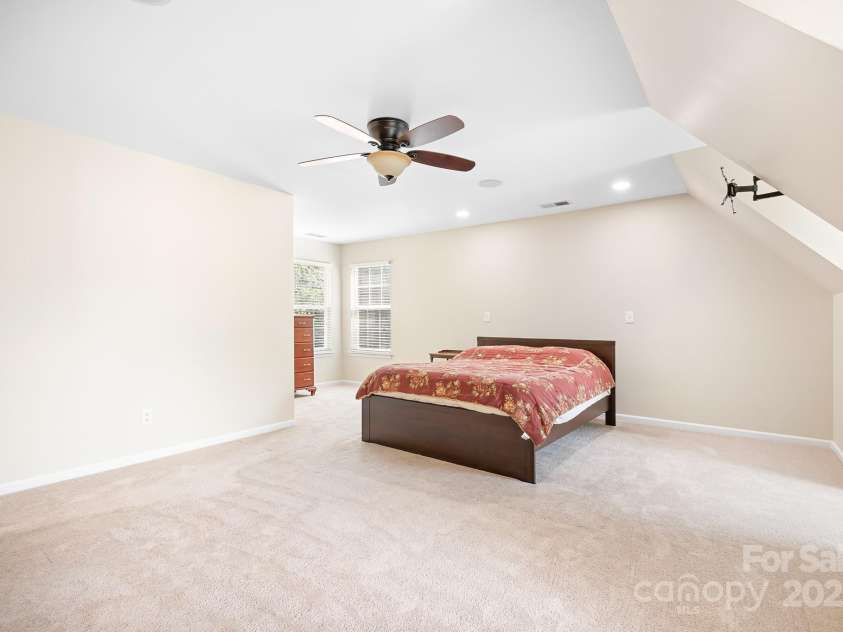 14661 Greenpoint Lane, Huntersville, NC 28078.  MLS# CAR4288934, YatesRealty ID 33304. 