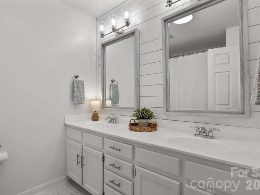 2482 Waxhaw Indian Trail Road, Waxhaw, NC 28173.  MLS# CAR4393360, YatesRealty ID 33304. 