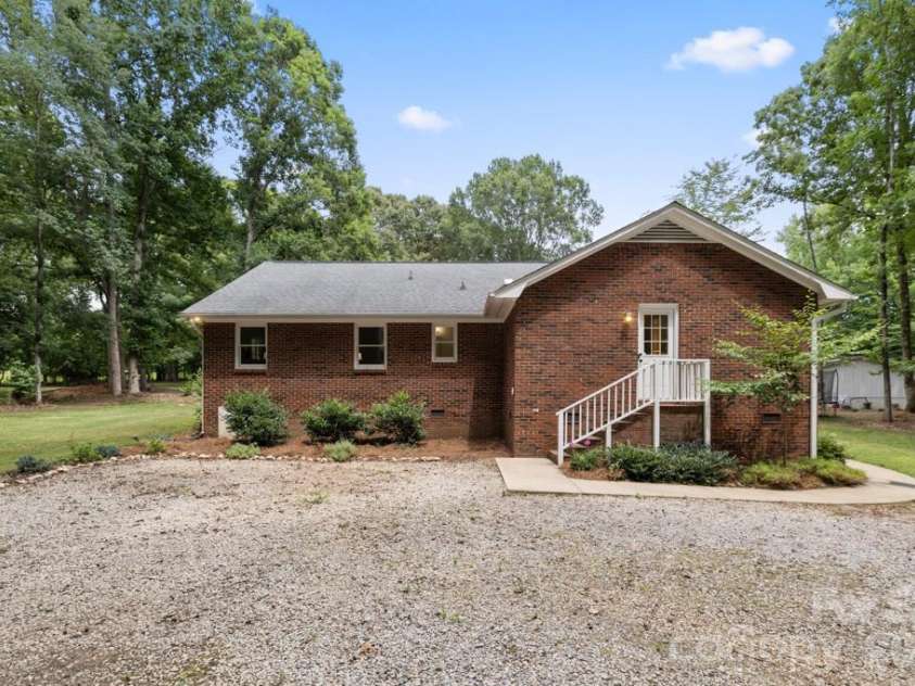 2482 Waxhaw Indian Trail Road, Waxhaw, NC 28173.  MLS# CAR4393360, YatesRealty ID 33304. 