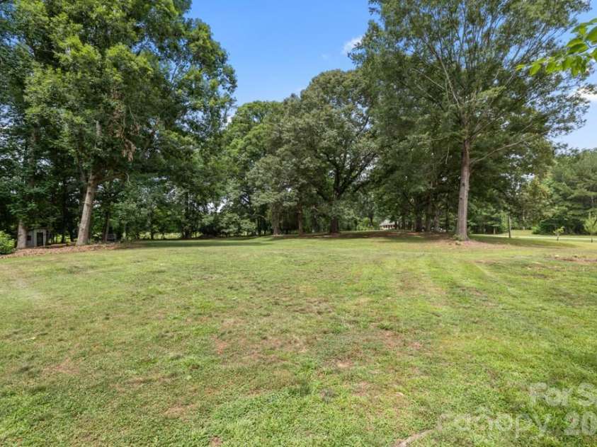 2482 Waxhaw Indian Trail Road, Waxhaw, NC 28173.  MLS# CAR4393360, YatesRealty ID 33304. 