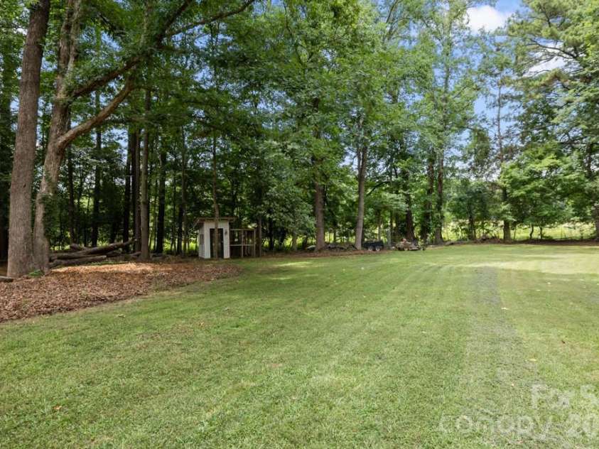2482 Waxhaw Indian Trail Road, Waxhaw, NC 28173.  MLS# CAR4393360, YatesRealty ID 33304. 