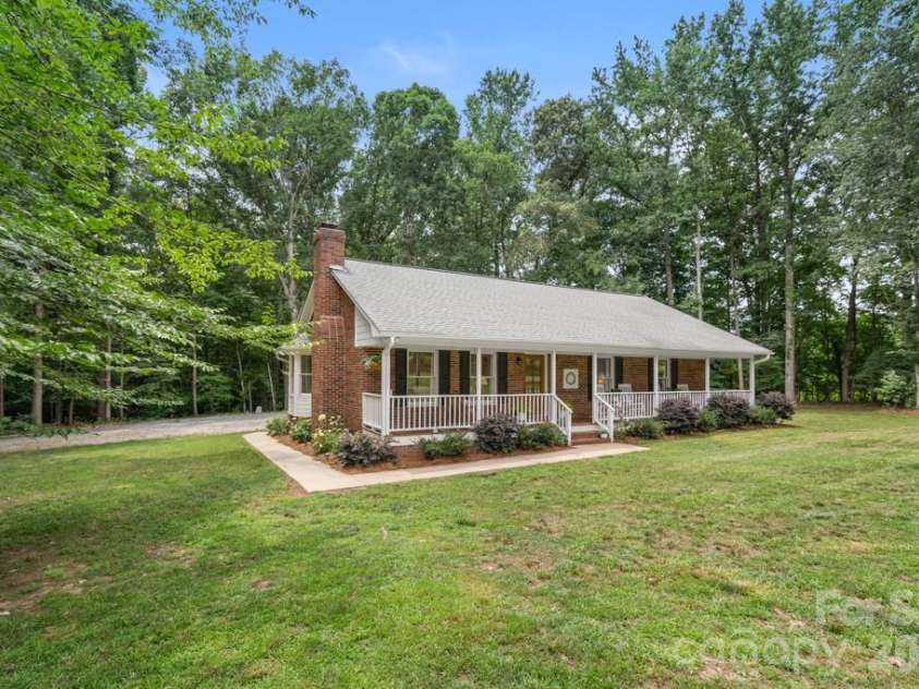 2482 Waxhaw Indian Trail Road, Waxhaw, NC 28173.  MLS# CAR4393360, YatesRealty ID 33304. 