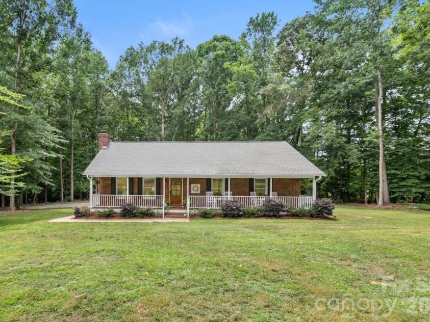2482 Waxhaw Indian Trail Road, Waxhaw, NC 28173.  MLS# CAR4393360, YatesRealty ID 33304. 