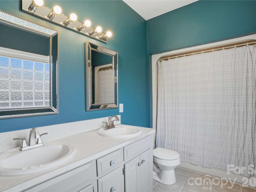 1550 Indian Springs Drive, Conover, NC 28613.  MLS# CAR4395308, YatesRealty ID 33305. 