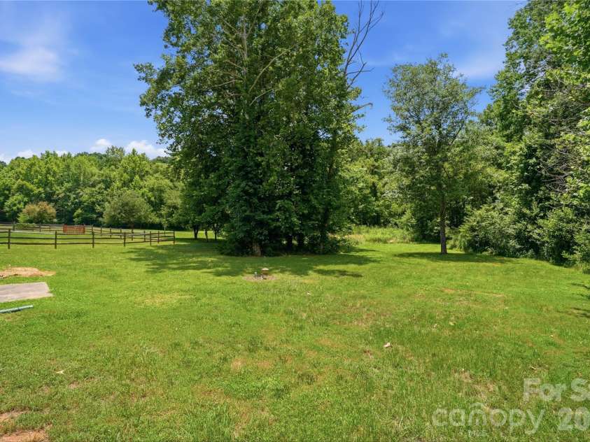1550 Indian Springs Drive, Conover, NC 28613.  MLS# CAR4395308, YatesRealty ID 33305. 