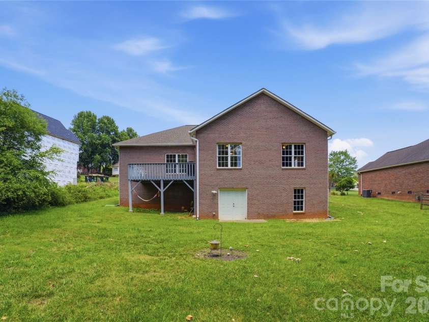 1550 Indian Springs Drive, Conover, NC 28613.  MLS# CAR4395308, YatesRealty ID 33305. 