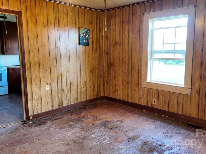 335 Eds Road, Blacksburg, SC 29702.  MLS# CAR4293192, YatesRealty ID 33305. 