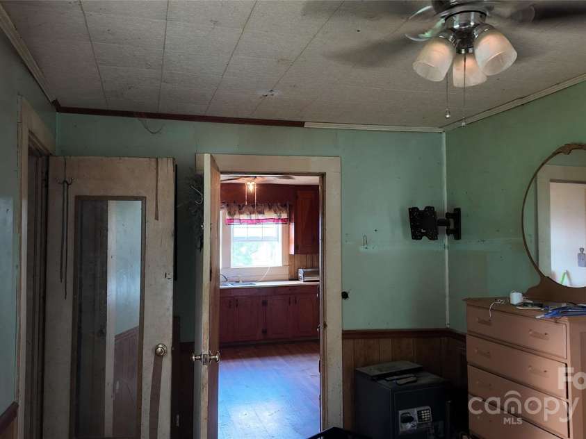 335 Eds Road, Blacksburg, SC 29702.  MLS# CAR4293192, YatesRealty ID 33305. 