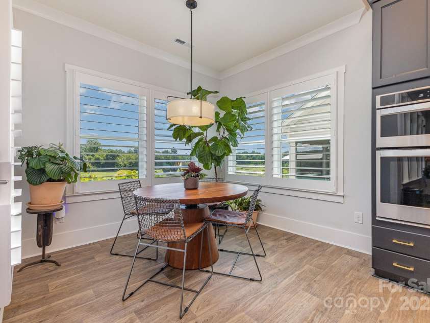 179 Canada Drive, Statesville, NC 28677.  MLS# CAR4281918, YatesRealty ID 33306. 