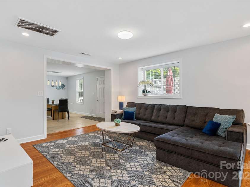 2510 Sherrill Street, Charlotte, NC 28208.  MLS# CAR4294165, YatesRealty ID 33307. 