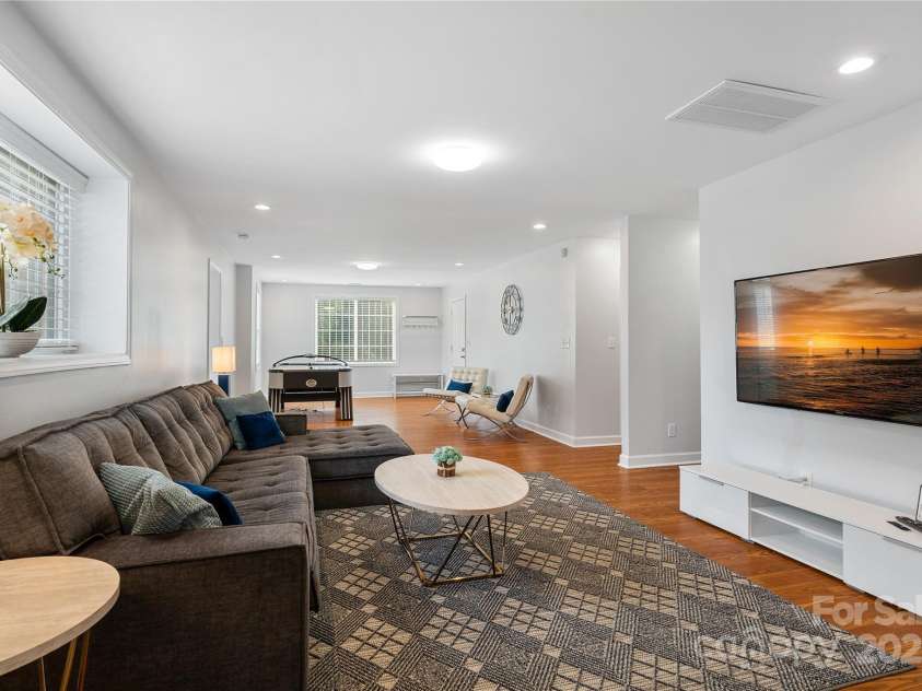 2510 Sherrill Street, Charlotte, NC 28208.  MLS# CAR4294165, YatesRealty ID 33307. 