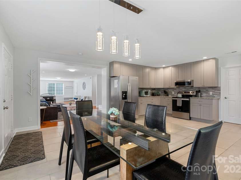2510 Sherrill Street, Charlotte, NC 28208.  MLS# CAR4294165, YatesRealty ID 33307. 