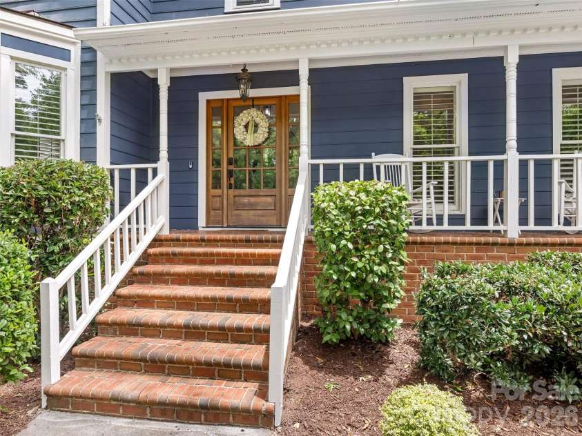 9317 Hanover South Trail, Charlotte, NC 28210.  MLS# CAR4397281, YatesRealty ID 33308. 