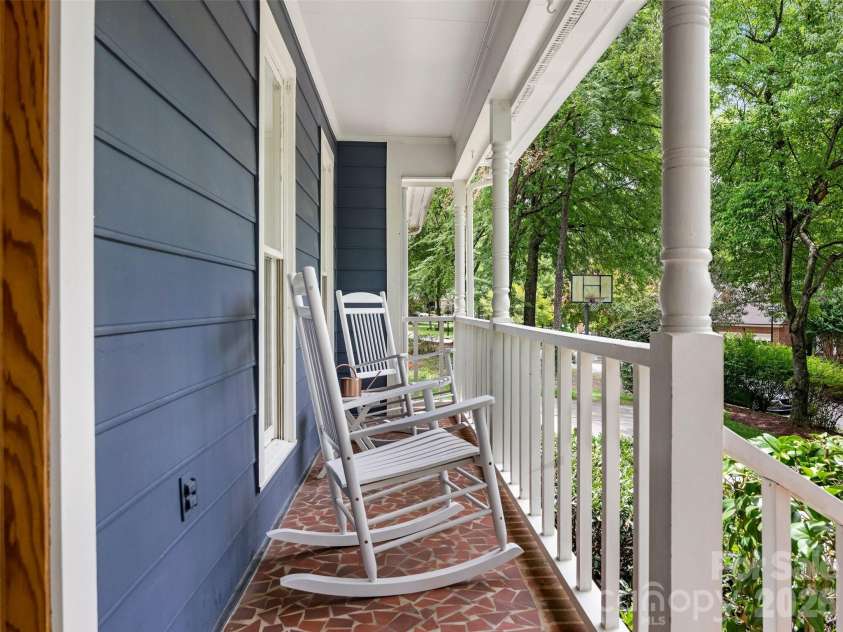 9317 Hanover South Trail, Charlotte, NC 28210.  MLS# CAR4397281, YatesRealty ID 33308. 