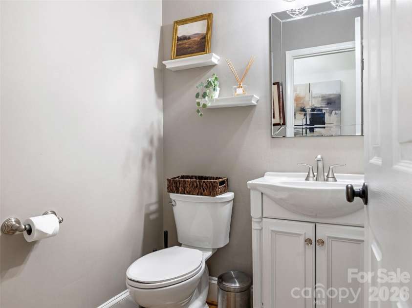 9317 Hanover South Trail, Charlotte, NC 28210.  MLS# CAR4397281, YatesRealty ID 33308. 