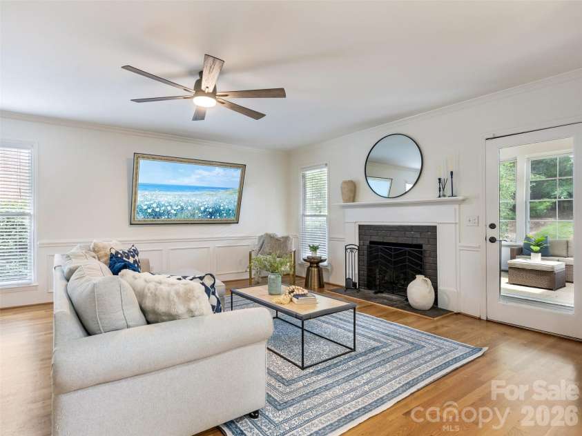 9317 Hanover South Trail, Charlotte, NC 28210.  MLS# CAR4397281, YatesRealty ID 33308. 