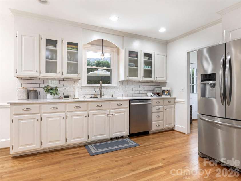9317 Hanover South Trail, Charlotte, NC 28210.  MLS# CAR4397281, YatesRealty ID 33308. 
