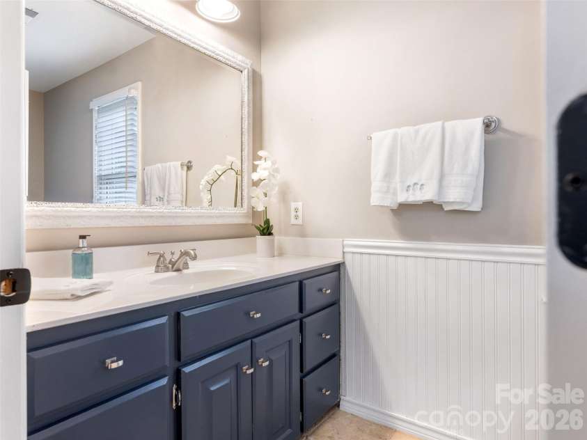 9317 Hanover South Trail, Charlotte, NC 28210.  MLS# CAR4397281, YatesRealty ID 33308. 