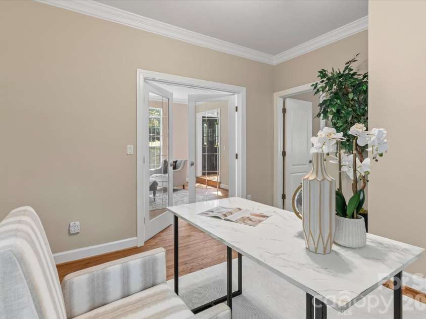 122 Lake Pine Road, Mooresville, NC 28117.  MLS# CAR4397434, YatesRealty ID 33309. 
