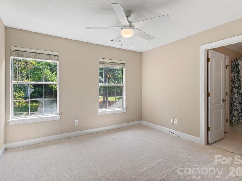 122 Lake Pine Road, Mooresville, NC 28117.  MLS# CAR4397434, YatesRealty ID 33309. 