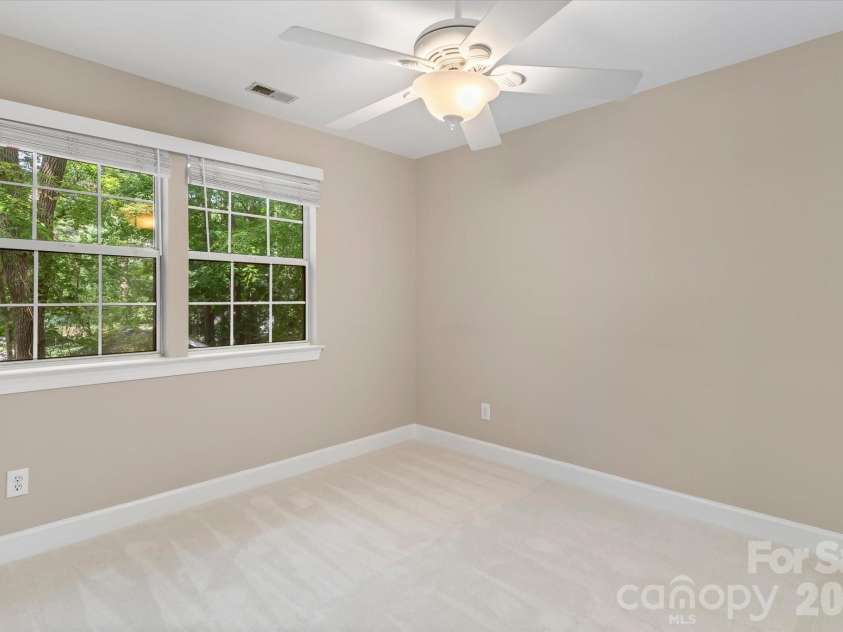 122 Lake Pine Road, Mooresville, NC 28117.  MLS# CAR4397434, YatesRealty ID 33309. 