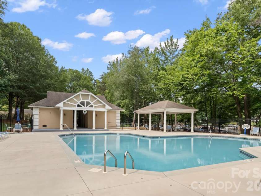 122 Lake Pine Road, Mooresville, NC 28117.  MLS# CAR4397434, YatesRealty ID 33309. 
