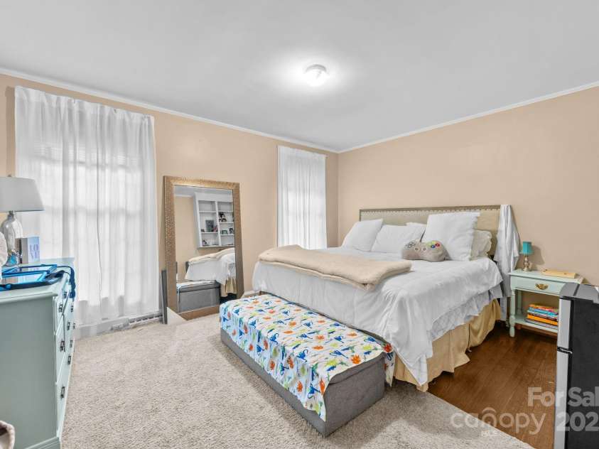 710 Owens Drive, Gastonia, NC 28054.  MLS# CAR4293681, YatesRealty ID 33309. 