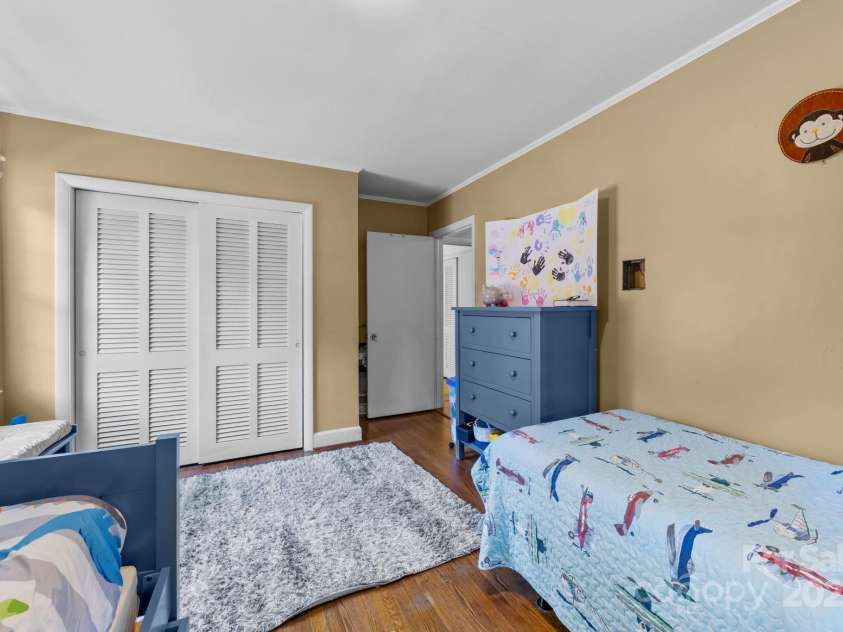 710 Owens Drive, Gastonia, NC 28054.  MLS# CAR4293681, YatesRealty ID 33309. 