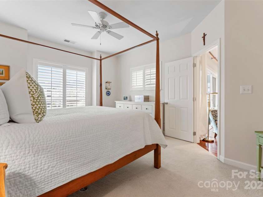 18832 Nautical Drive, Cornelius, NC 28031.  MLS# CAR4231372, YatesRealty ID 3331. 