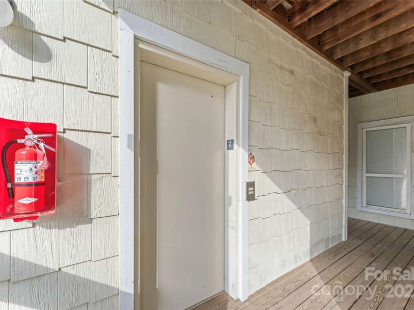 18832 Nautical Drive, Cornelius, NC 28031.  MLS# CAR4231372, YatesRealty ID 3331. 