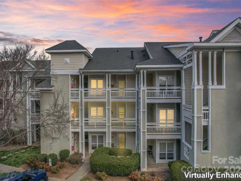 18832 Nautical Drive, Cornelius, NC 28031.  MLS# CAR4231372, YatesRealty ID 3331. 